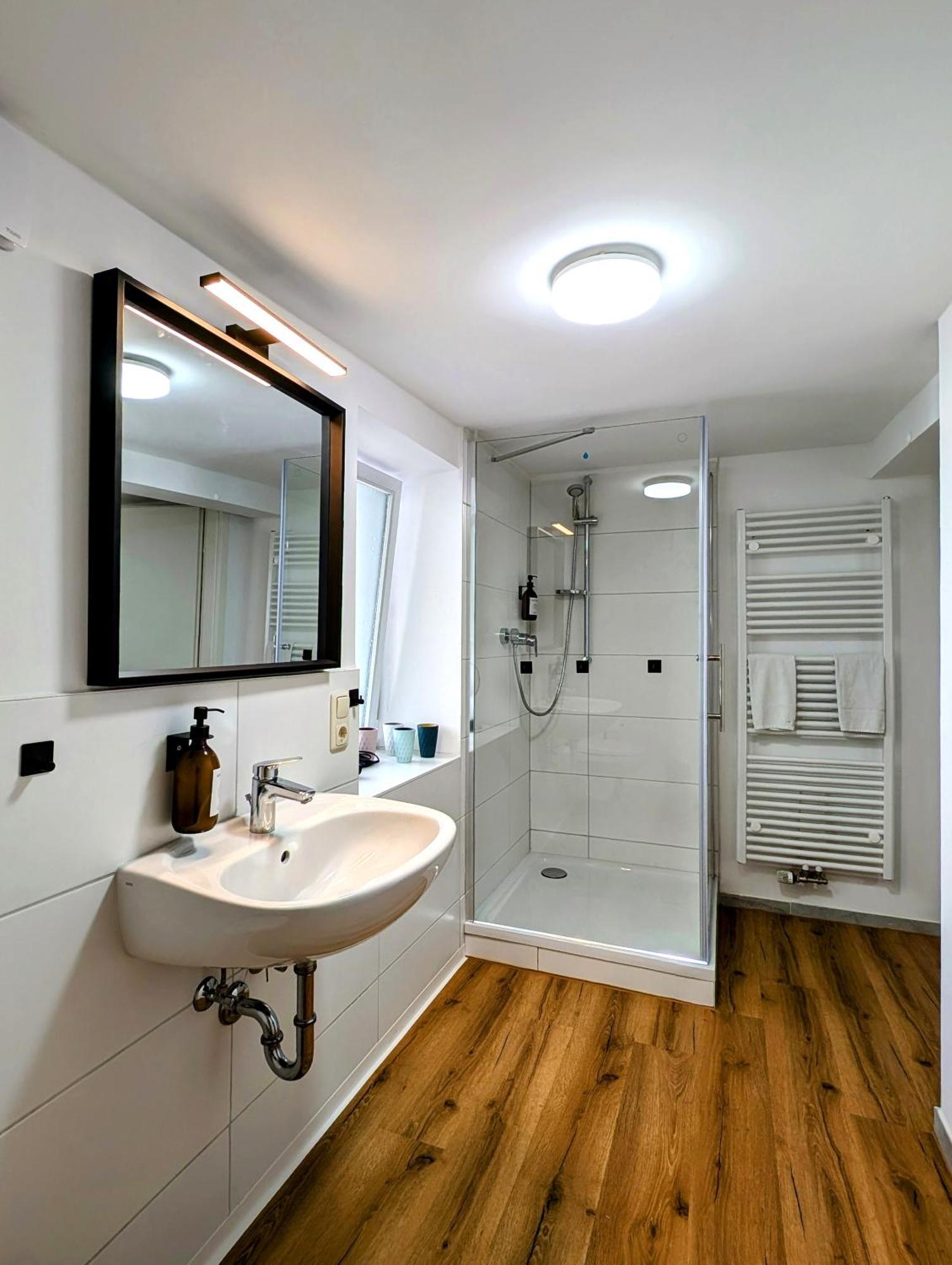 Bohnapartments - Design Suiten Am Markt - Vollausstattung - Wlan - Zentrum Ilmenau Eksteriør bilde