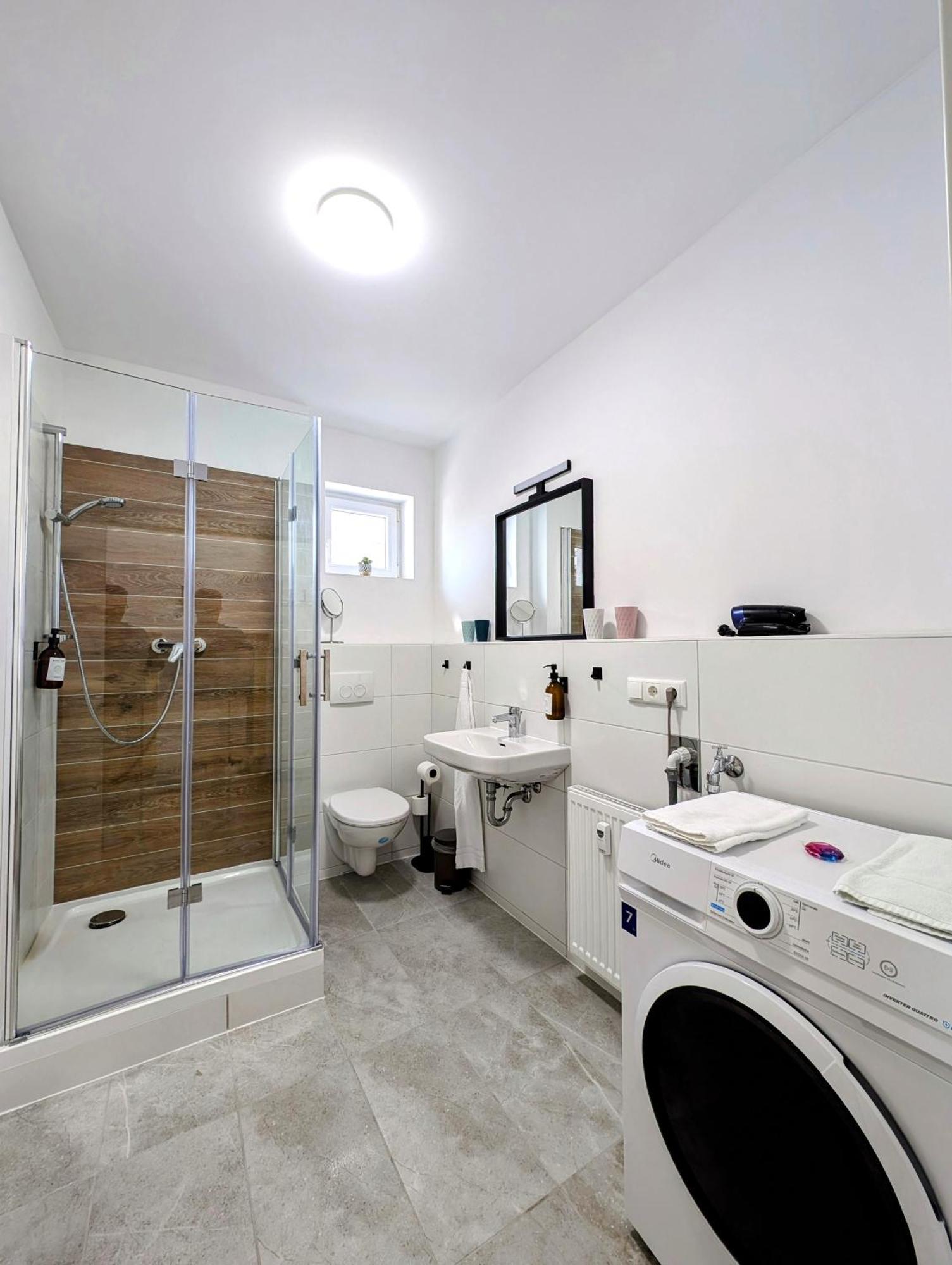 Bohnapartments - Design Suiten Am Markt - Vollausstattung - Wlan - Zentrum Ilmenau Eksteriør bilde
